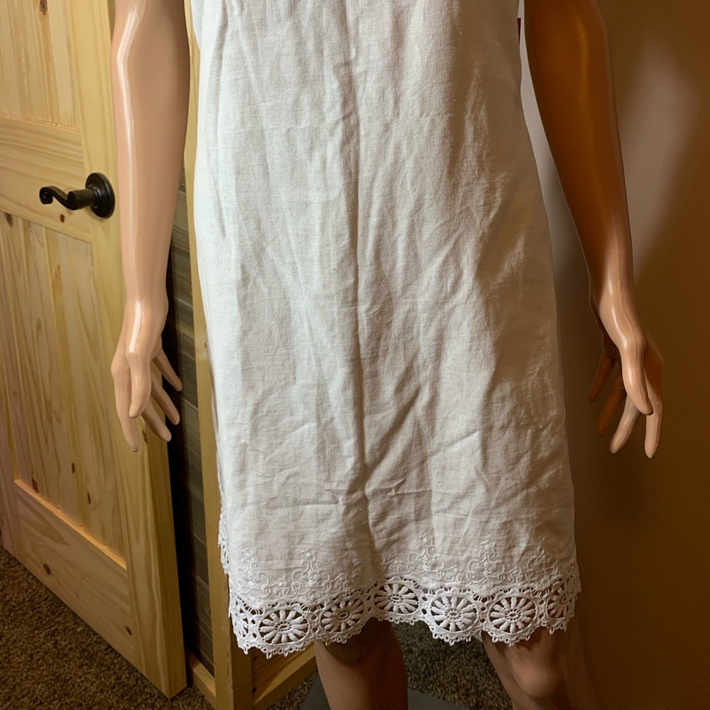 Vince Camuto SZ 12 NWT white Linen w/lace SS dress *